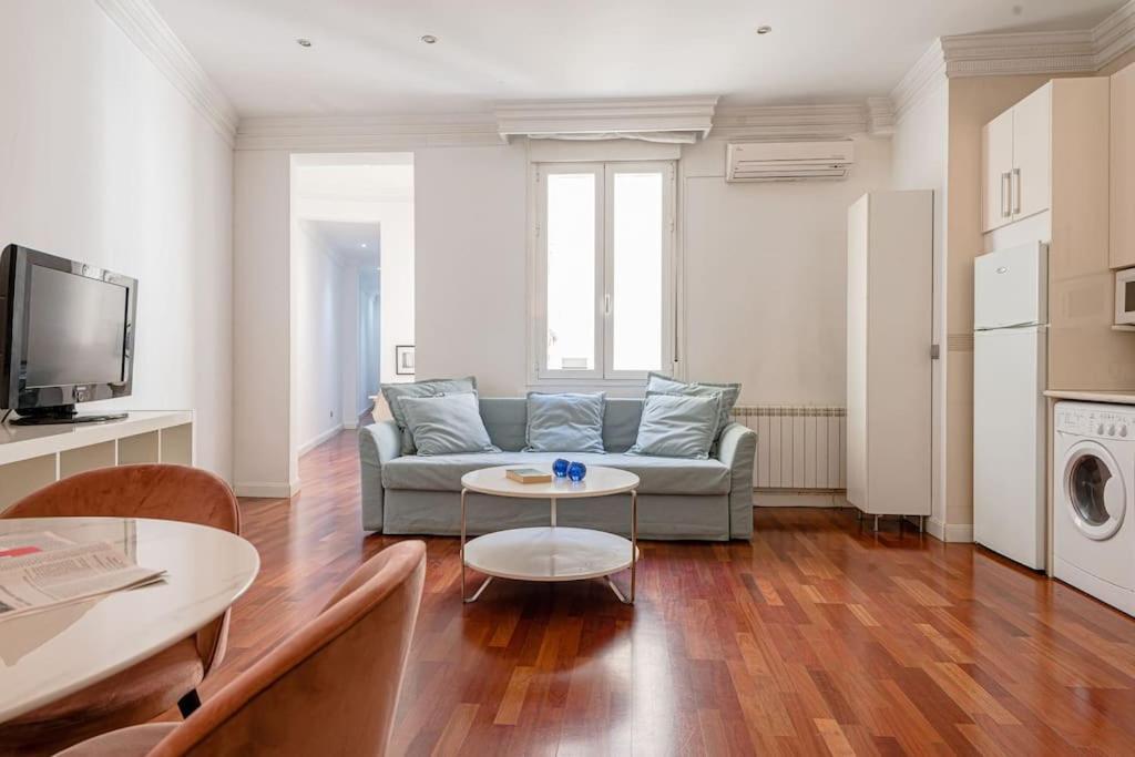 Modern Apartment In Chueca Inf3Iz4 Madri Exterior foto